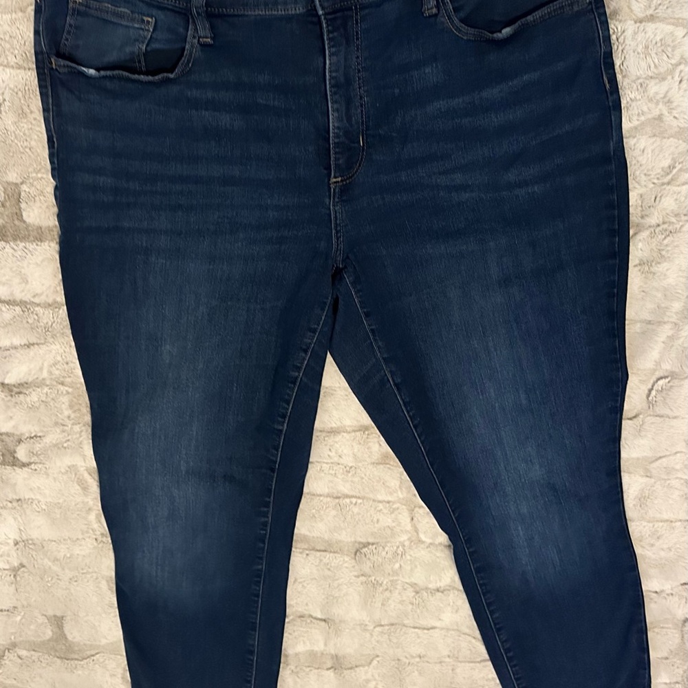 Universal Thread Women's Skinny Jeans - Dark Blue